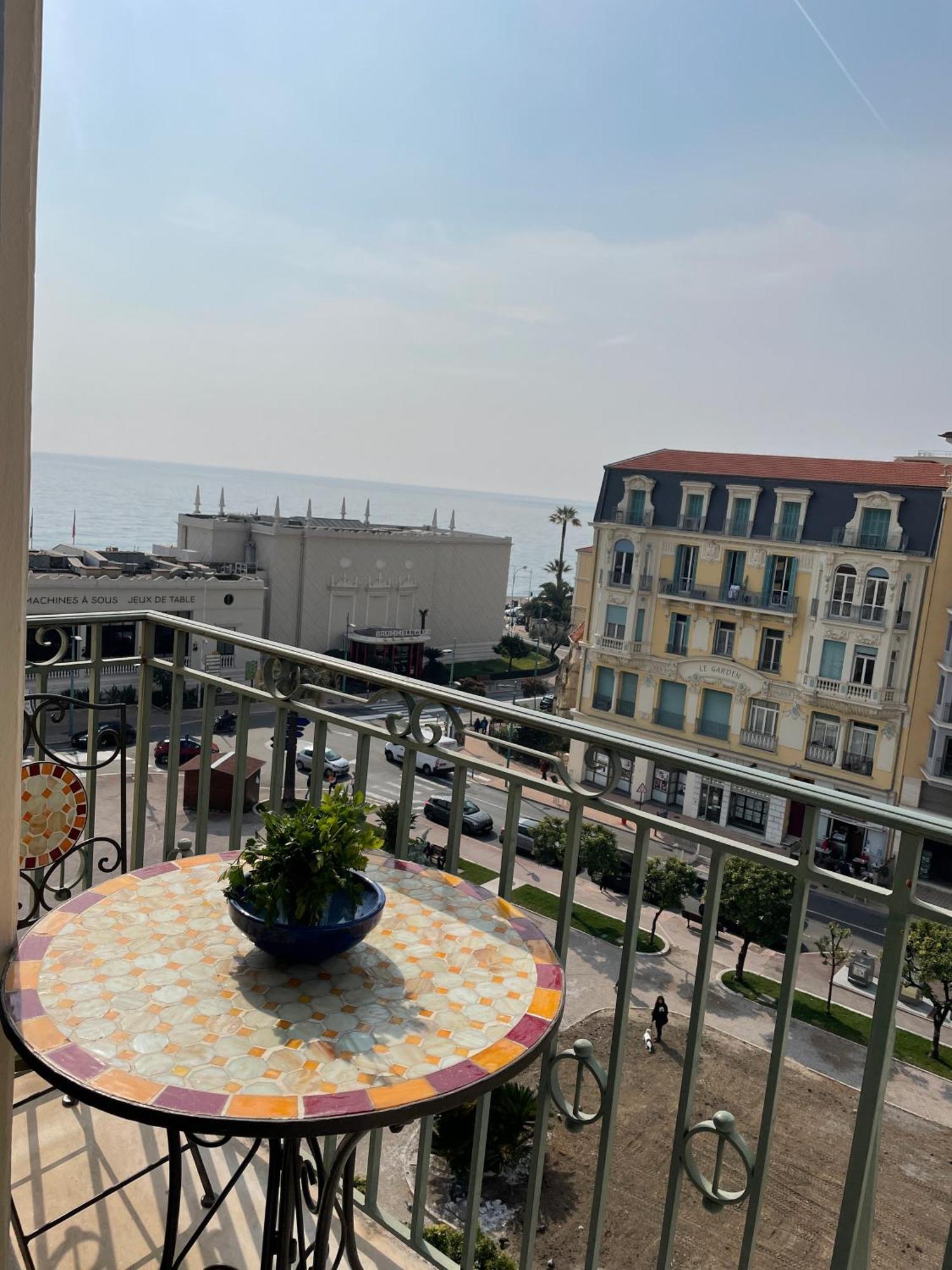 Menton Centre Vue Imprenable Sur Mer Et Jardin Bioves Luaran gambar