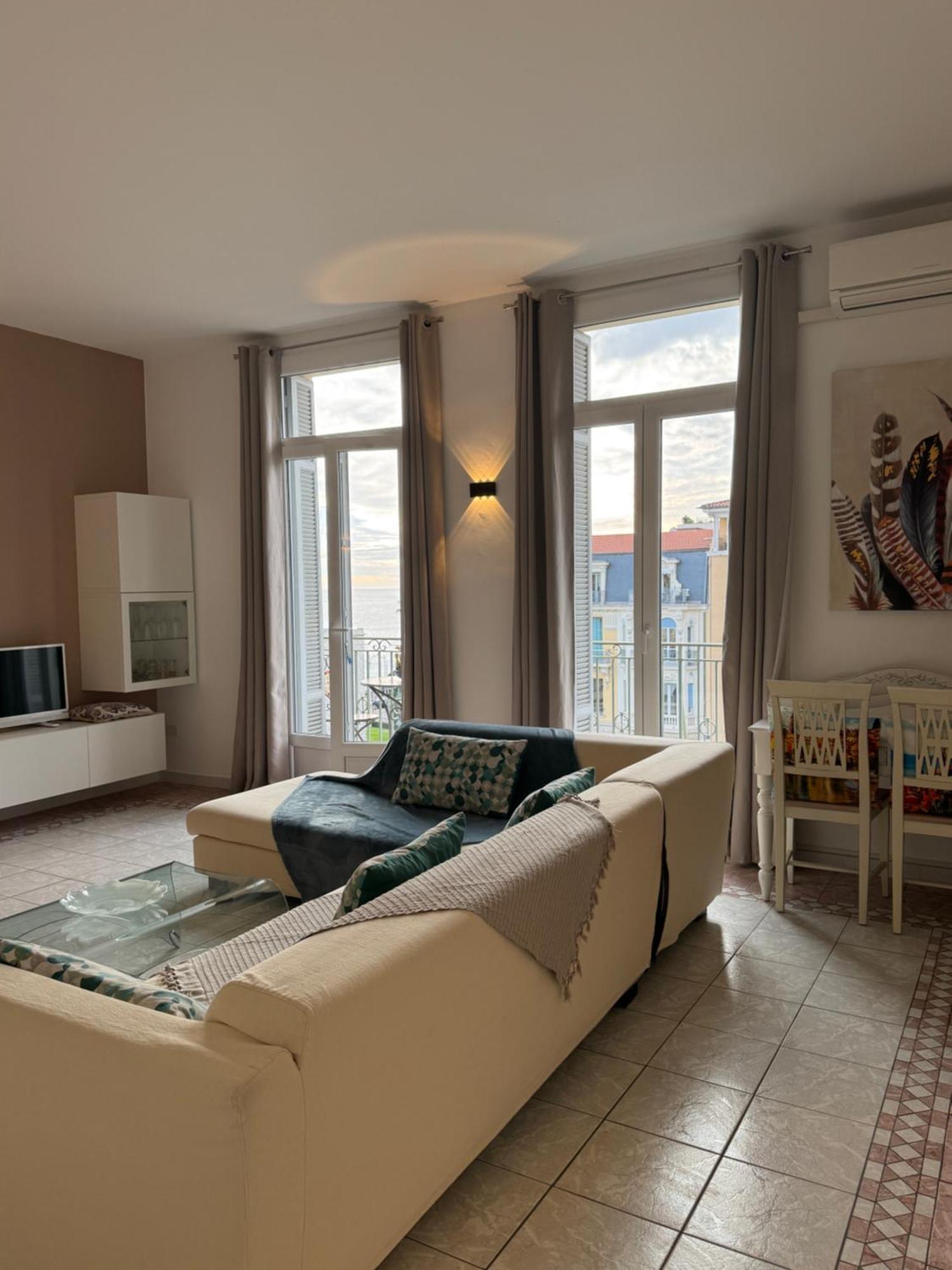 Menton Centre Vue Imprenable Sur Mer Et Jardin Bioves Luaran gambar